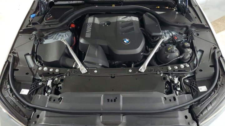 BMW 530  2026