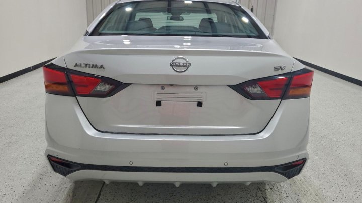 Nissan Altima  2024