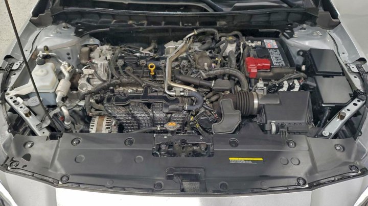 Nissan Altima  2024