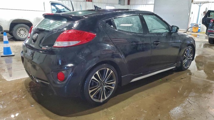 Hyundai VELOSTER  2017