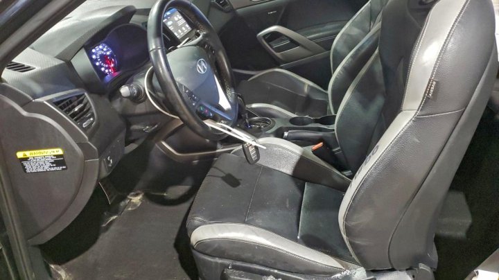 Hyundai VELOSTER  2017