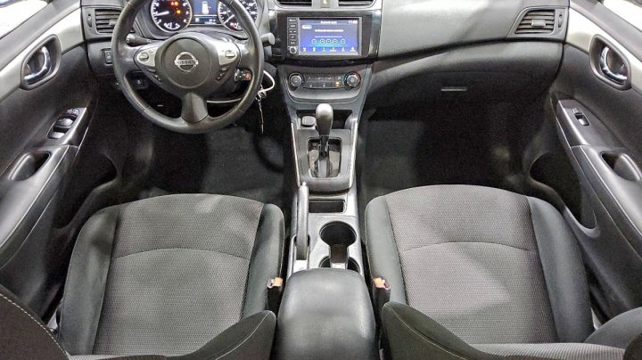 Nissan Sentra  2019