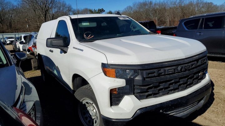 Chevrolet Silverado  2023