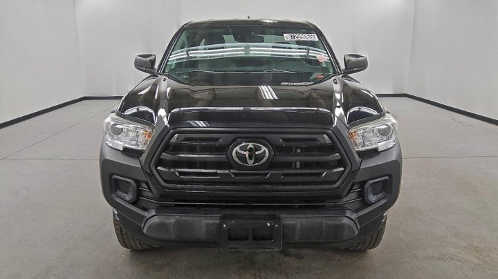 Toyota TACOMA  2019