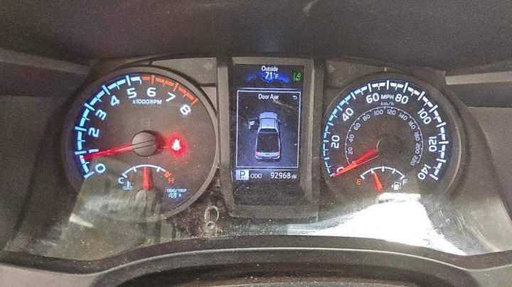 Toyota TACOMA  2019