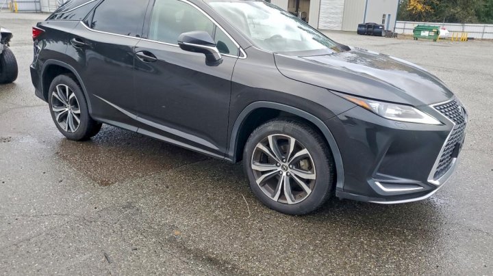 Lexus RX  2022