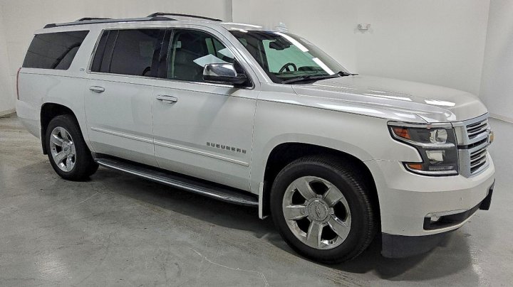 Chevrolet Suburban  2016