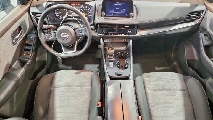 Nissan ROGUE  2022