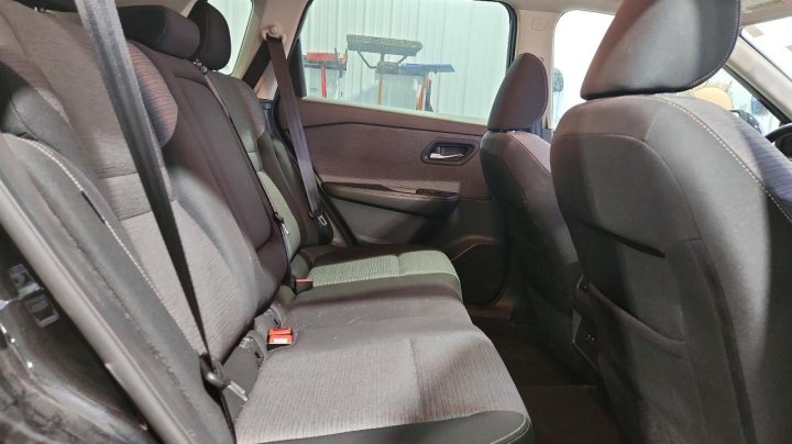 Nissan ROGUE  2022