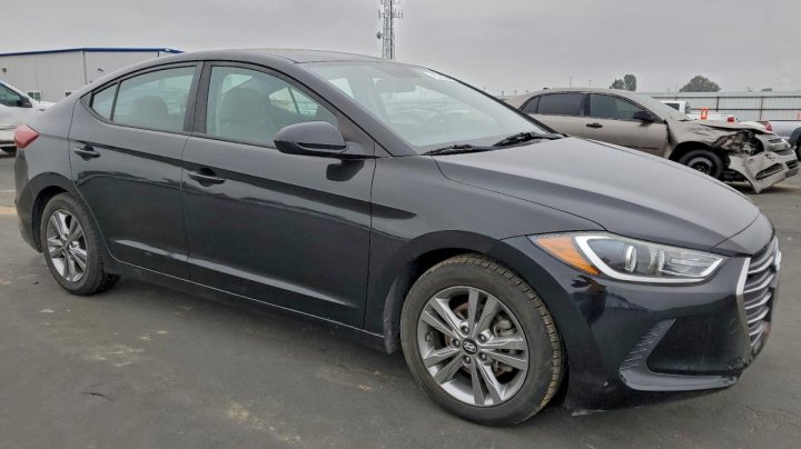 Hyundai Elantra  2017