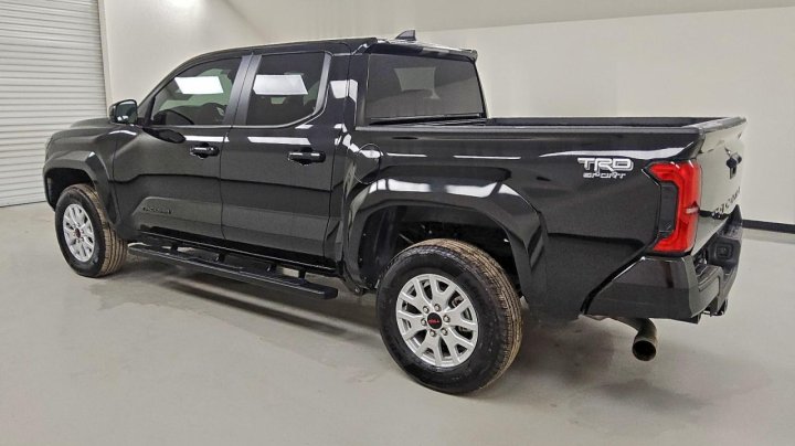 Toyota TACOMA  2024
