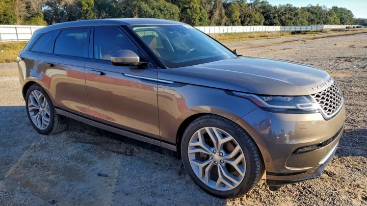Land Rover Range Rover Velar  2018