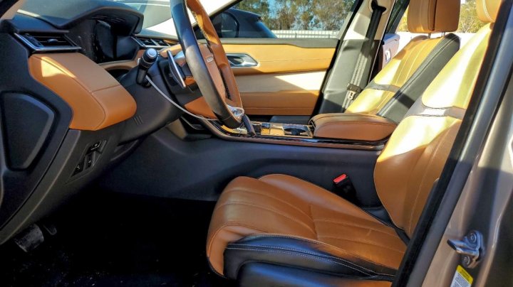 Land Rover Range Rover Velar  2018