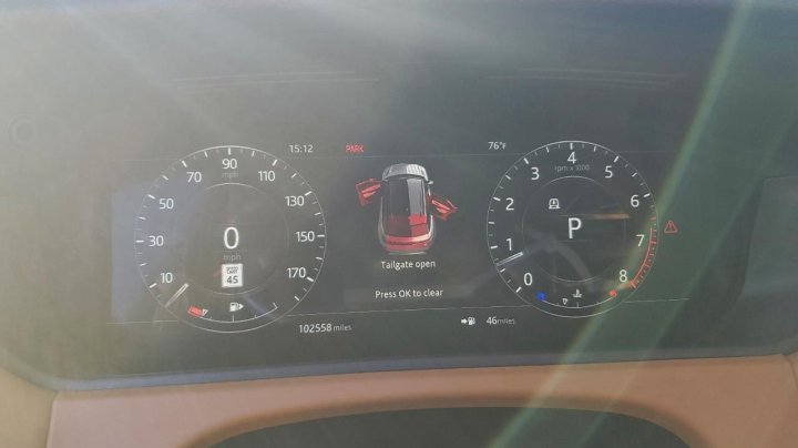 Land Rover Range Rover Velar  2018