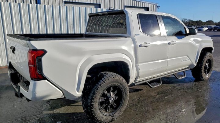 Toyota TACOMA  2025
