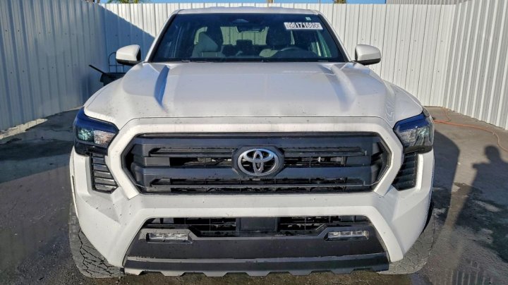 Toyota TACOMA  2025