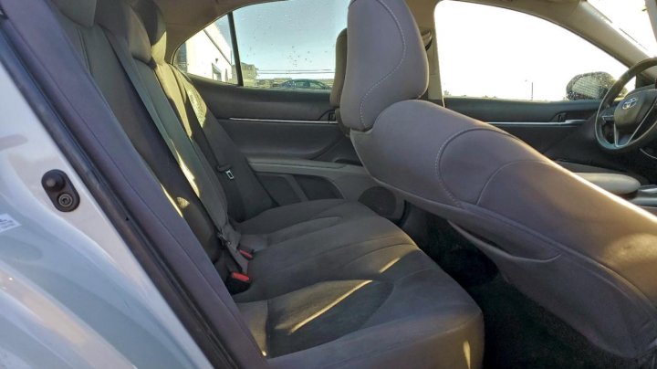 Toyota Camry  2023