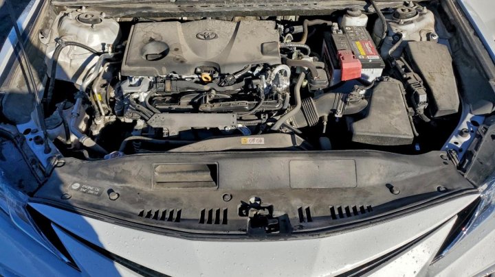 Toyota Camry  2023
