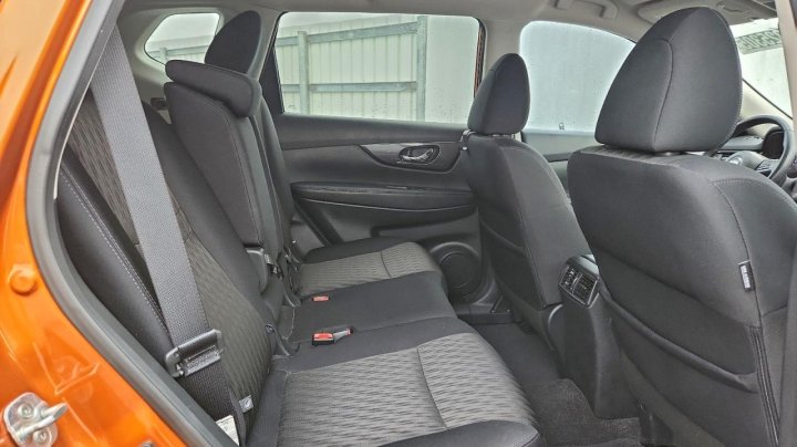 Nissan ROGUE  2019