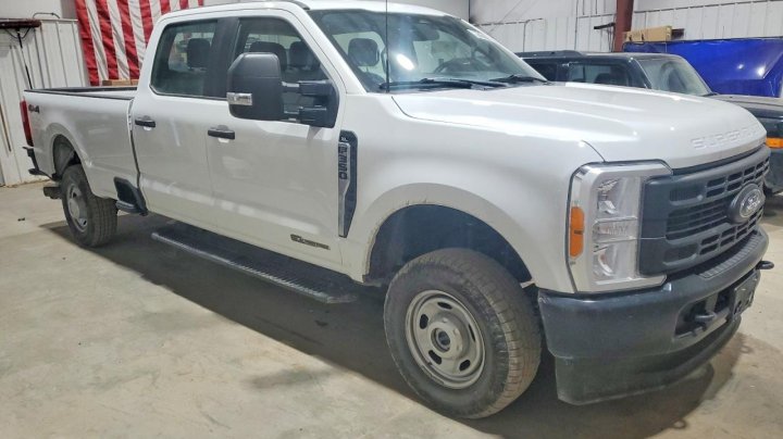 Ford F350  2023