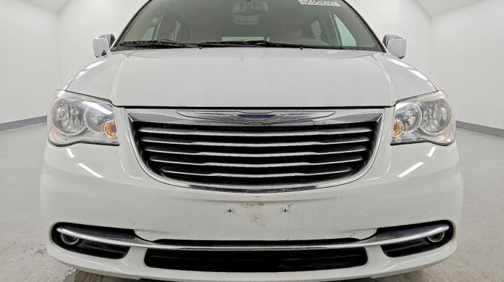 CHRYSLER TOWN & COUNTRY  2015