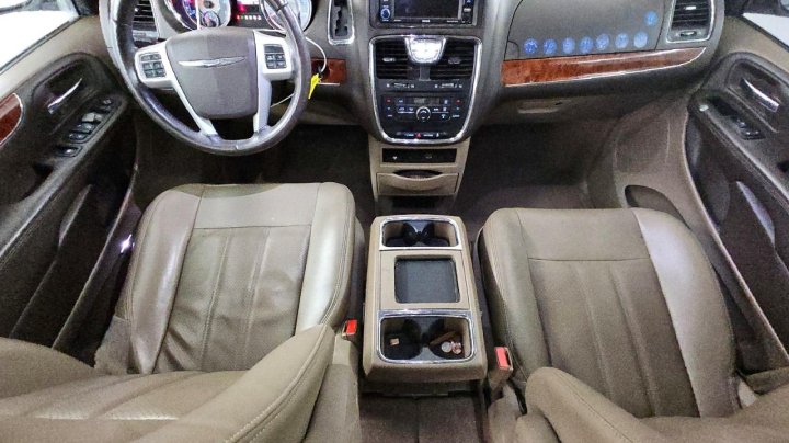 CHRYSLER TOWN & COUNTRY  2015
