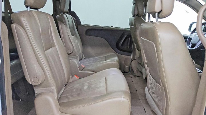 CHRYSLER TOWN & COUNTRY  2015