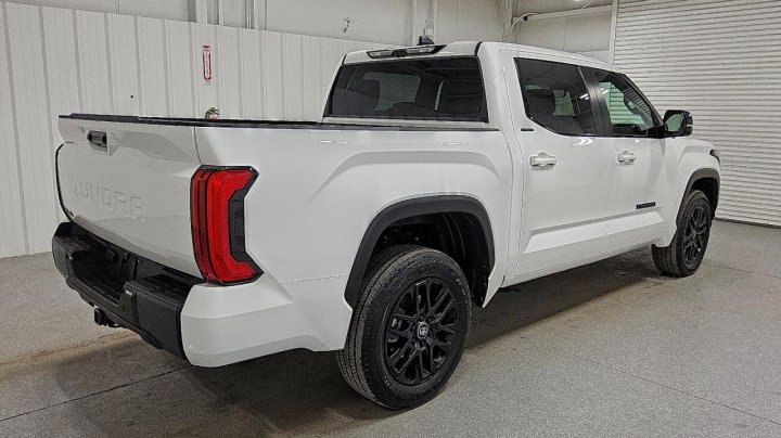 Toyota TUNDRA  2026