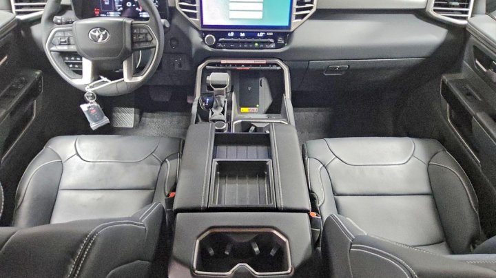 Toyota TUNDRA  2026