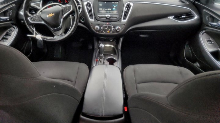 Chevrolet Malibu  2016