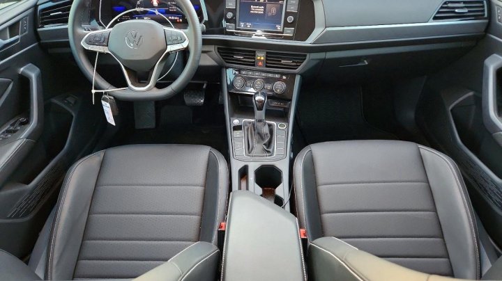 Volkswagen JETTA  2023