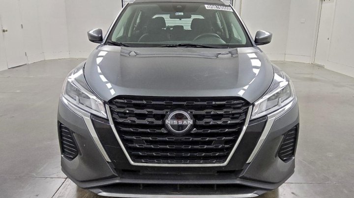 Nissan Kicks  2023