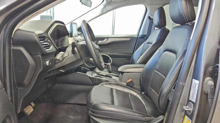 Ford Escape  2021