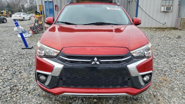 Mitsubishi OUTLANDER SPORT  2018