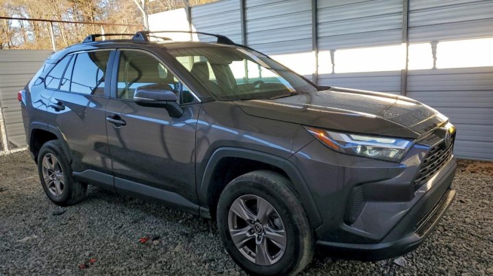 Toyota RAV4  2022