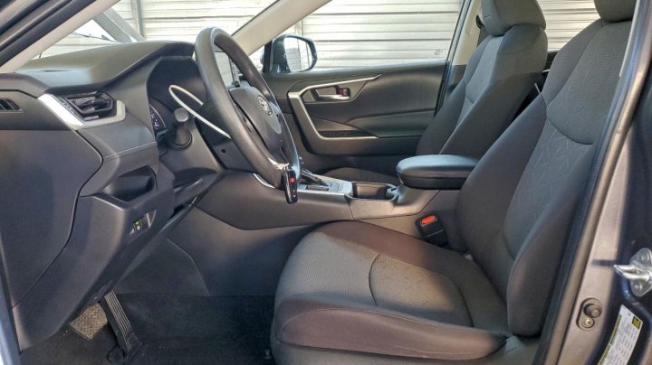 Toyota RAV4  2022