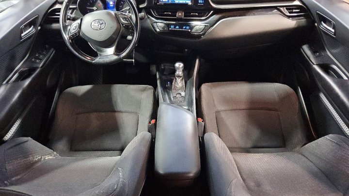 Toyota C-HR  2018
