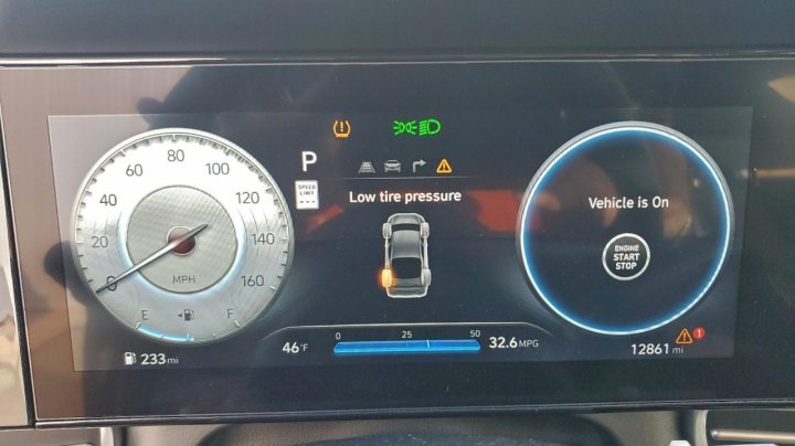 Hyundai Elantra  2025