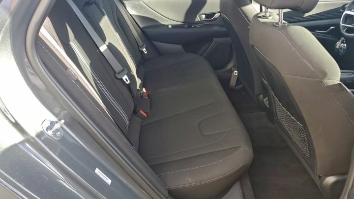 Hyundai Elantra  2025