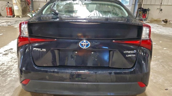 Toyota Prius  2019