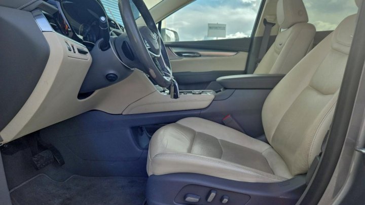 Cadillac XT5  2020