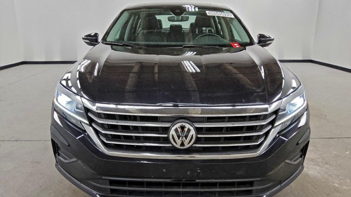 Volkswagen PASSAT  2021