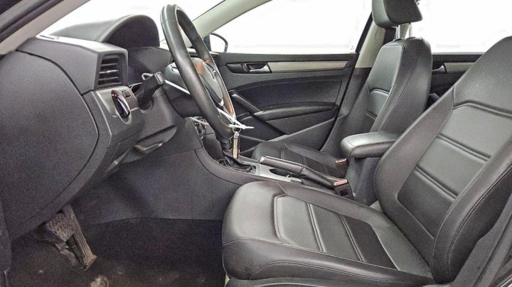 Volkswagen PASSAT  2021