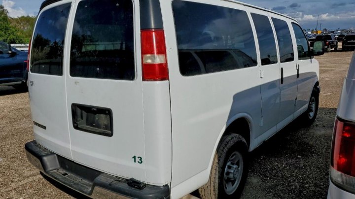 Chevrolet EXPRESS G2500  2017