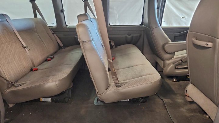Chevrolet EXPRESS G2500  2017