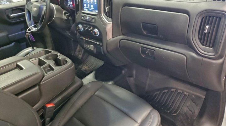 Chevrolet Silverado  2023