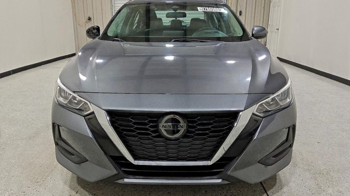 Nissan Sentra  2021