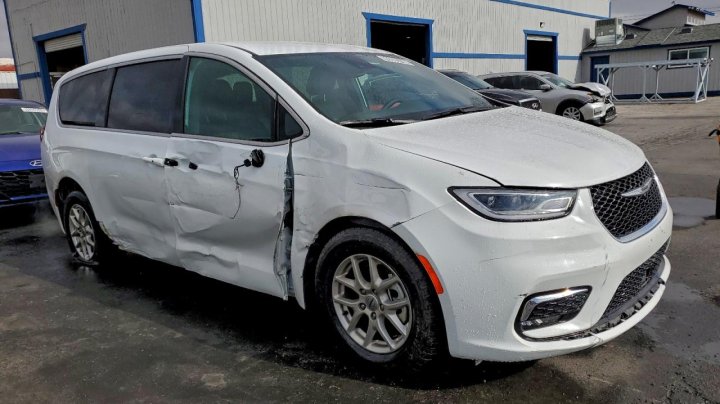 CHRYSLER Pacifica  2025