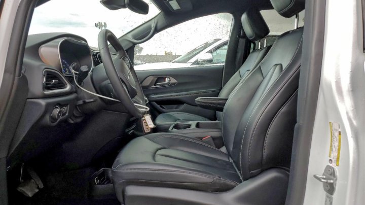 CHRYSLER Pacifica  2025