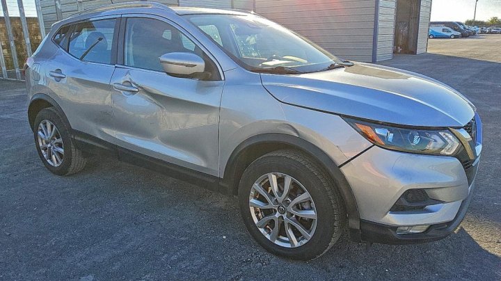 Nissan Rogue Sport  2020
